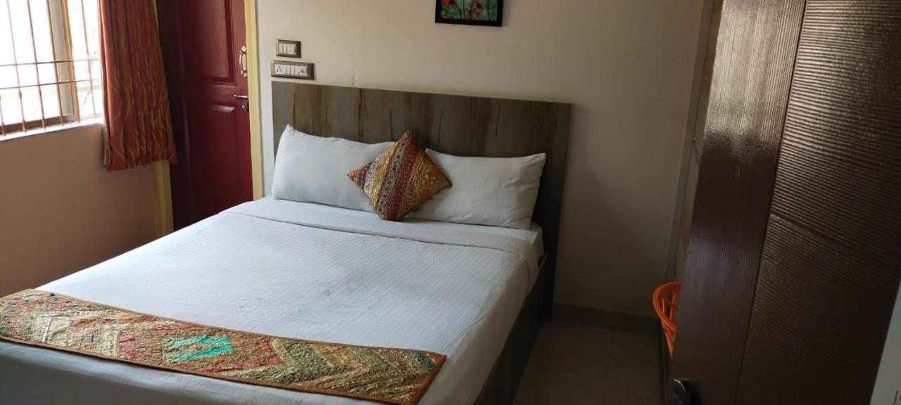 Sk Residency Bed and Breakfast Bangalore Buitenkant foto